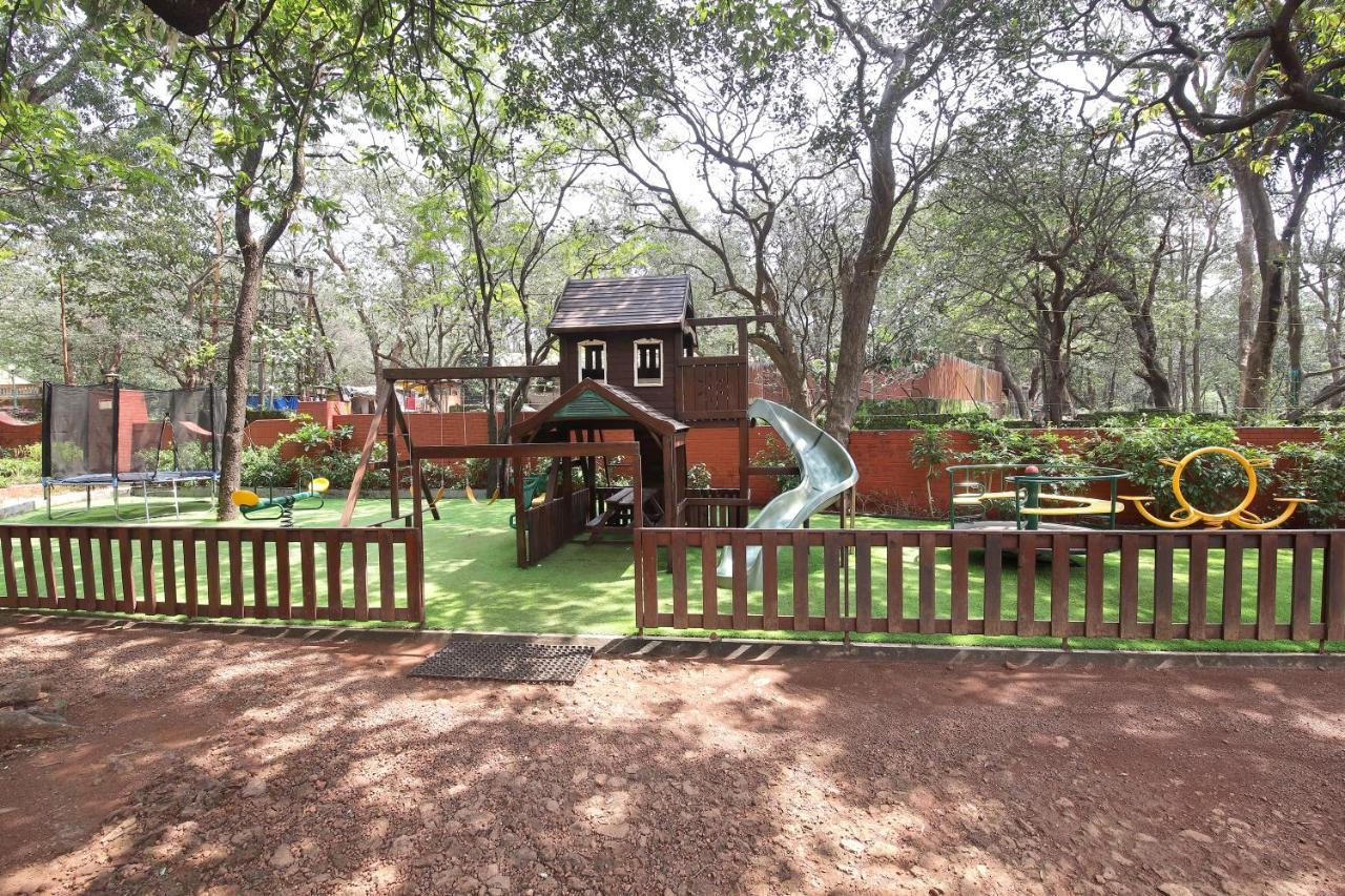 Westend Hotel Matheran Dış mekan fotoğraf